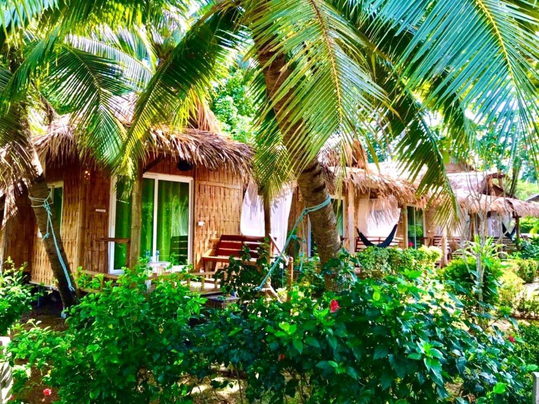 Mook Montra Resort Sea Front Ko Mook Bagian luar foto