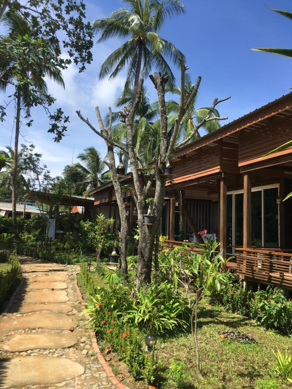 Mook Montra Resort Sea Front Ko Mook Bagian luar foto